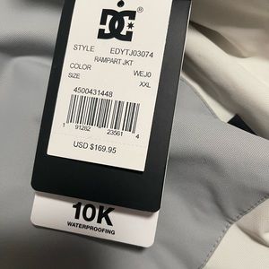 DC Ski/Snowboarding Jacket New With Tags